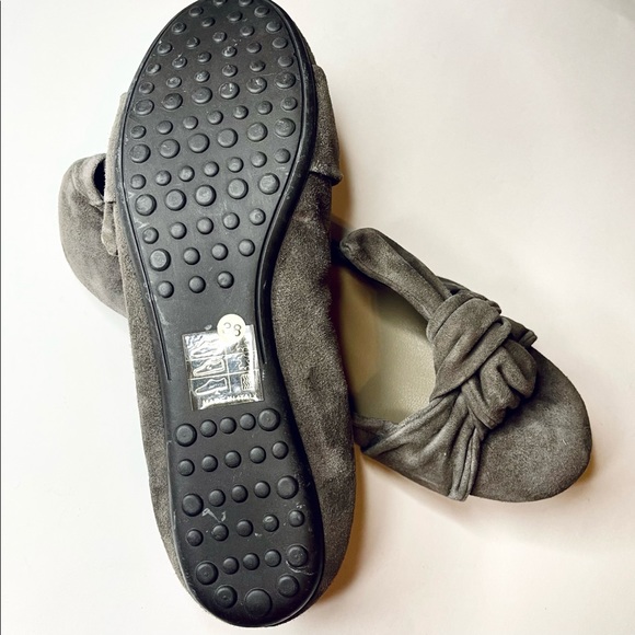 COLORI “Made in Italy” Suede Flats - Picture 13 of 13